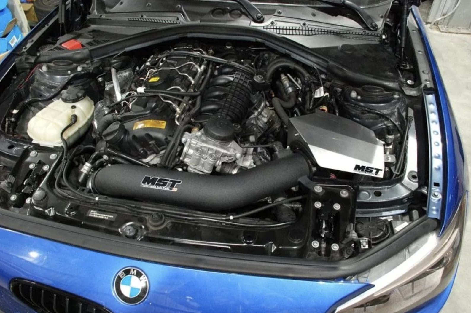235i intake 04