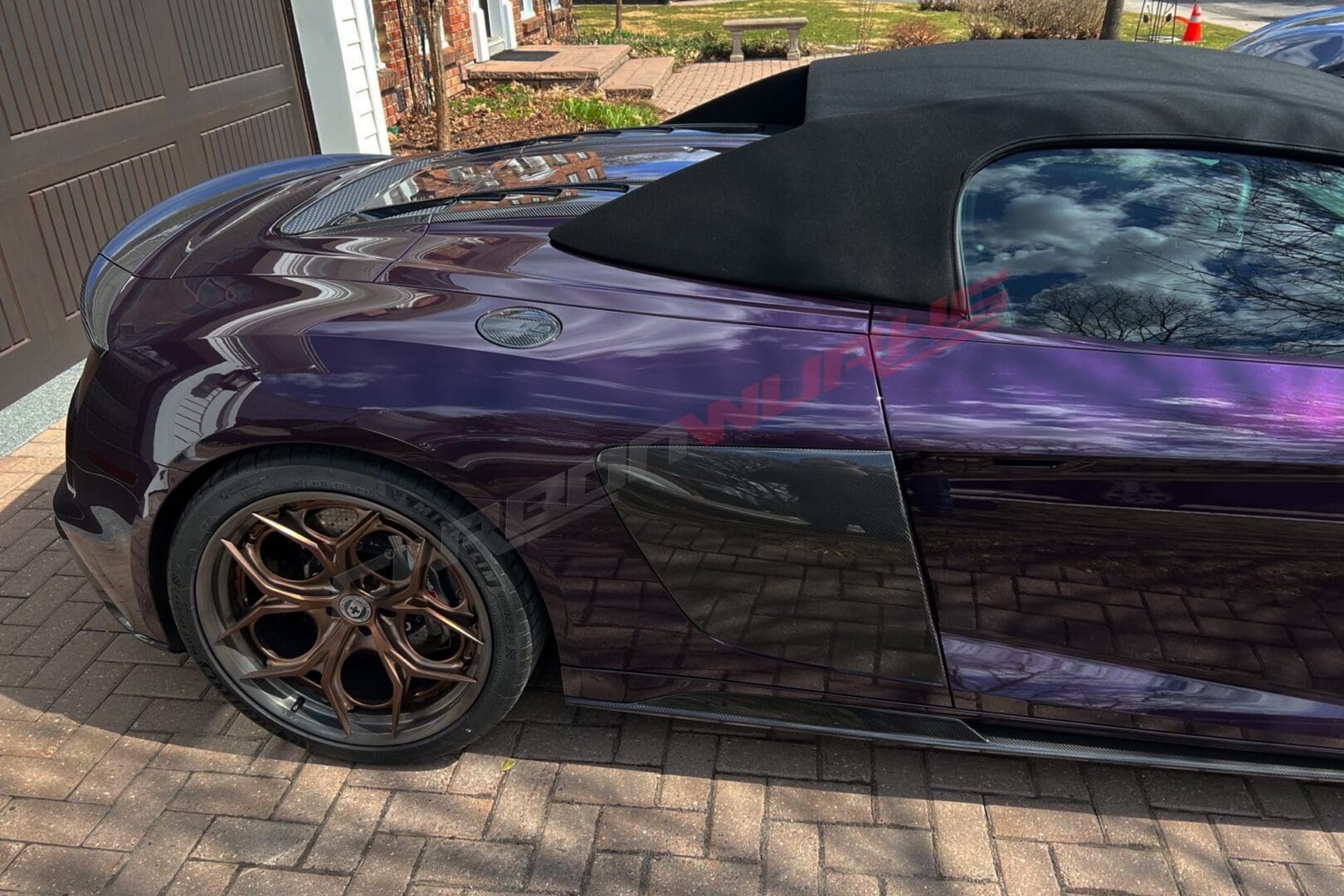 Audi_R8_Spyder_Carbon_Fuel_Flap4