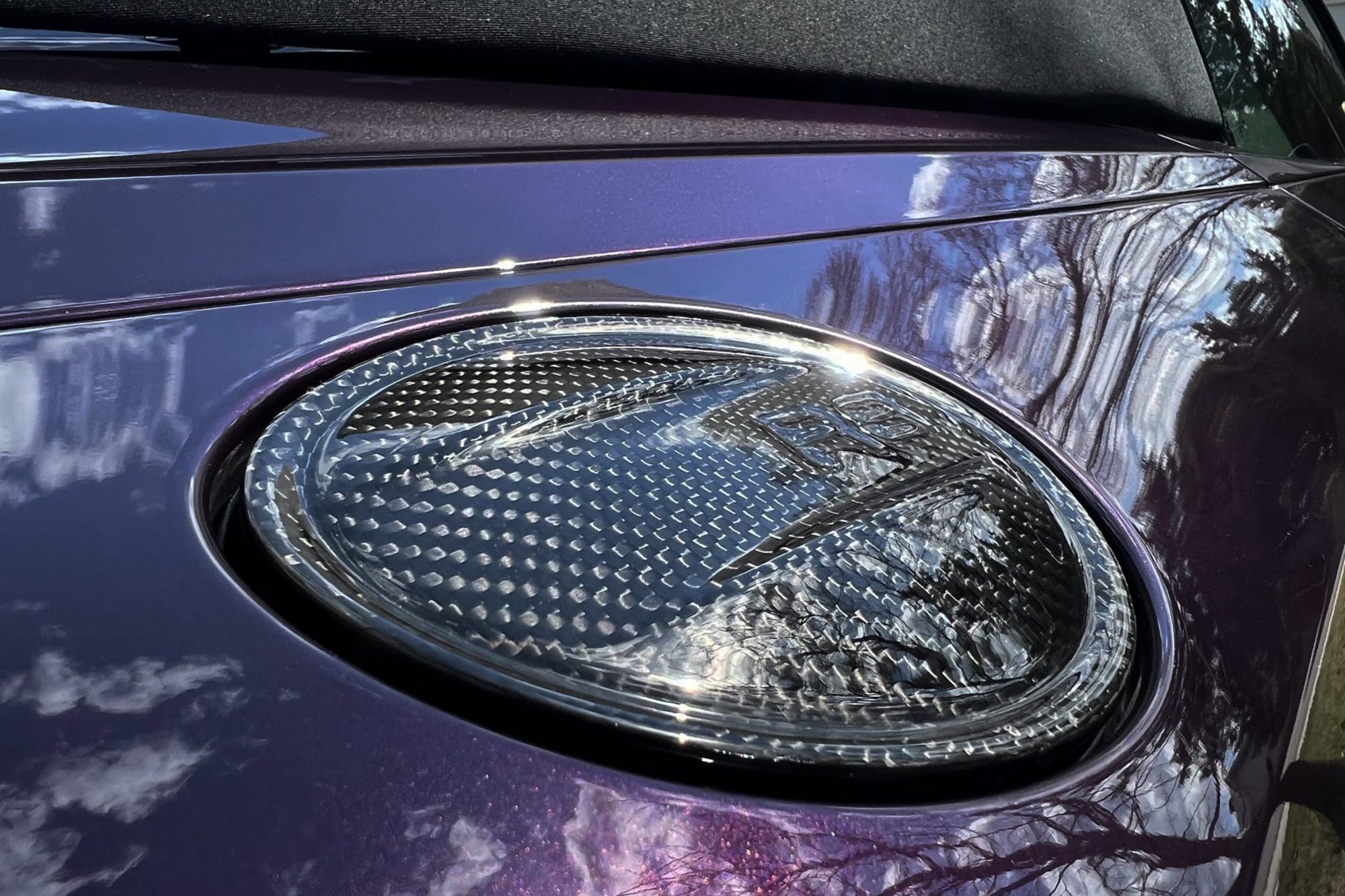 Audi_R8_Spyder_Carbon_Fuel_Flap_NWM2