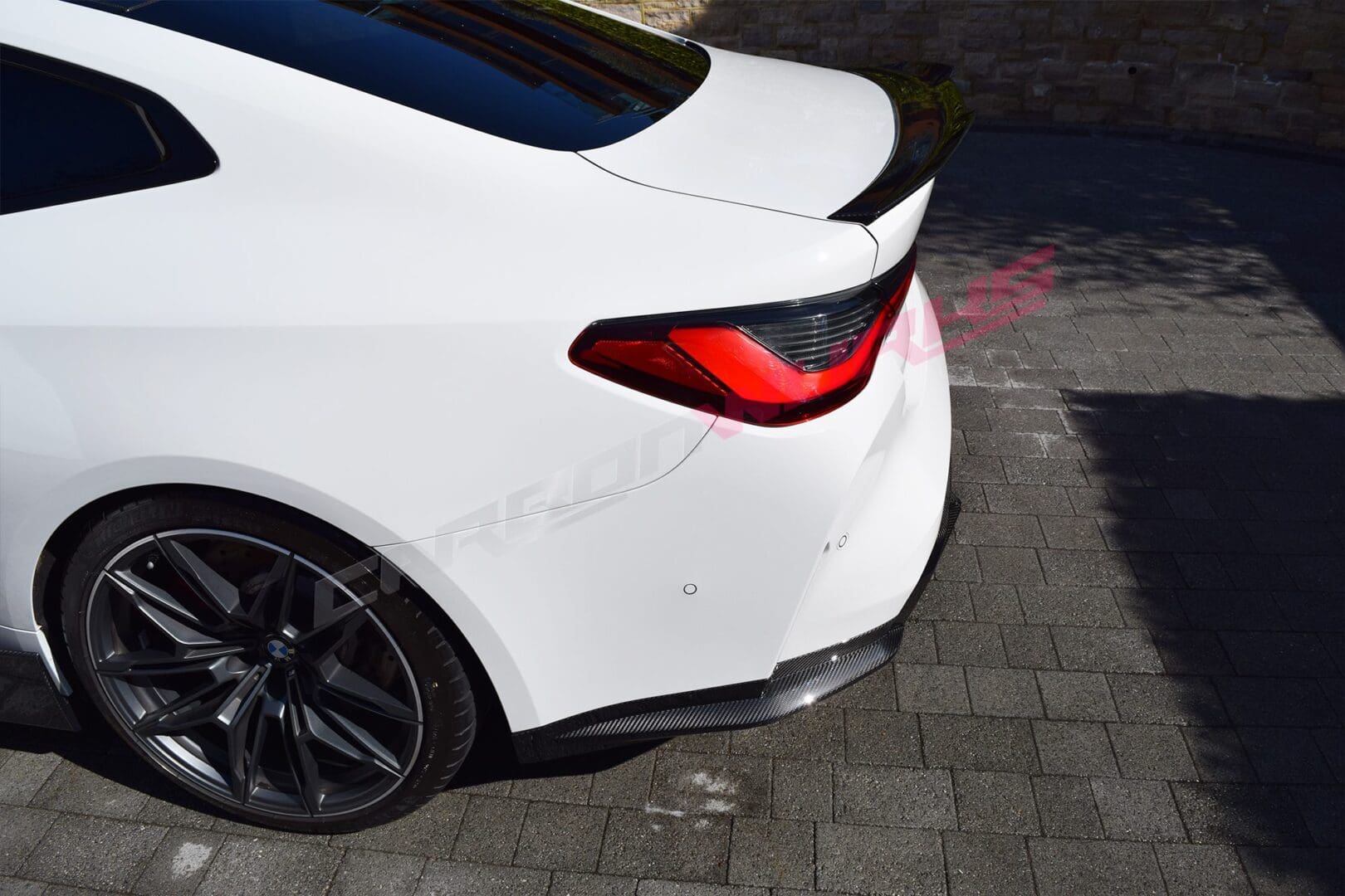 BMWM4_REAR_BUMPER_SPLITTERS4