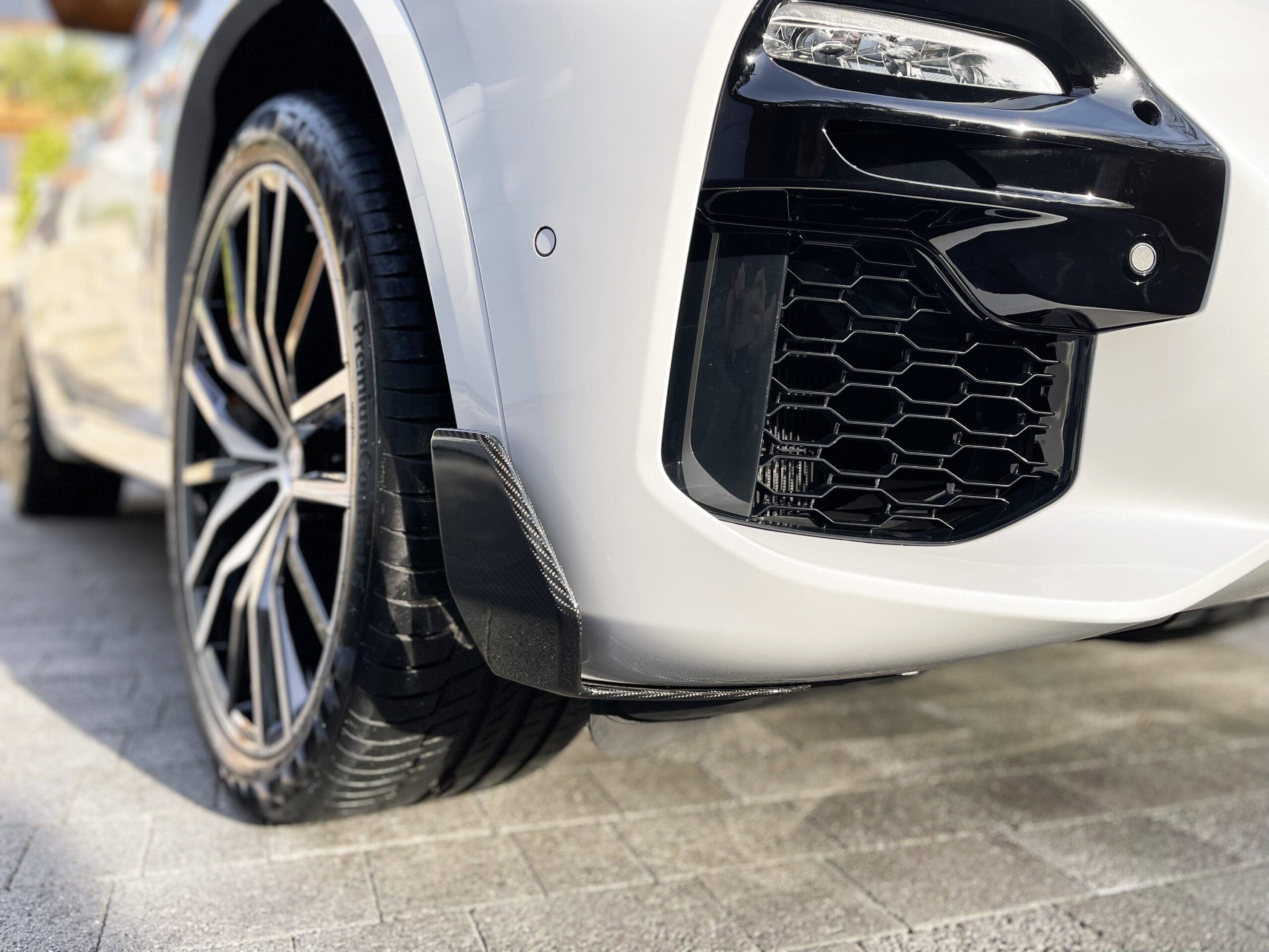 BMW X5 G05 Carbon Front Winglets08