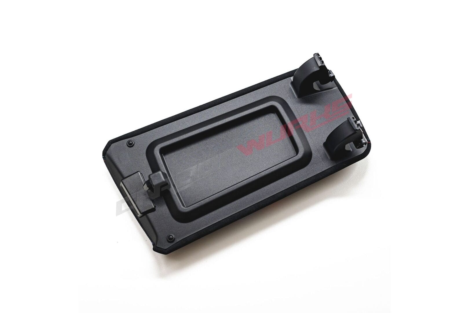 BMW_G82_Alcantara_Armrest3