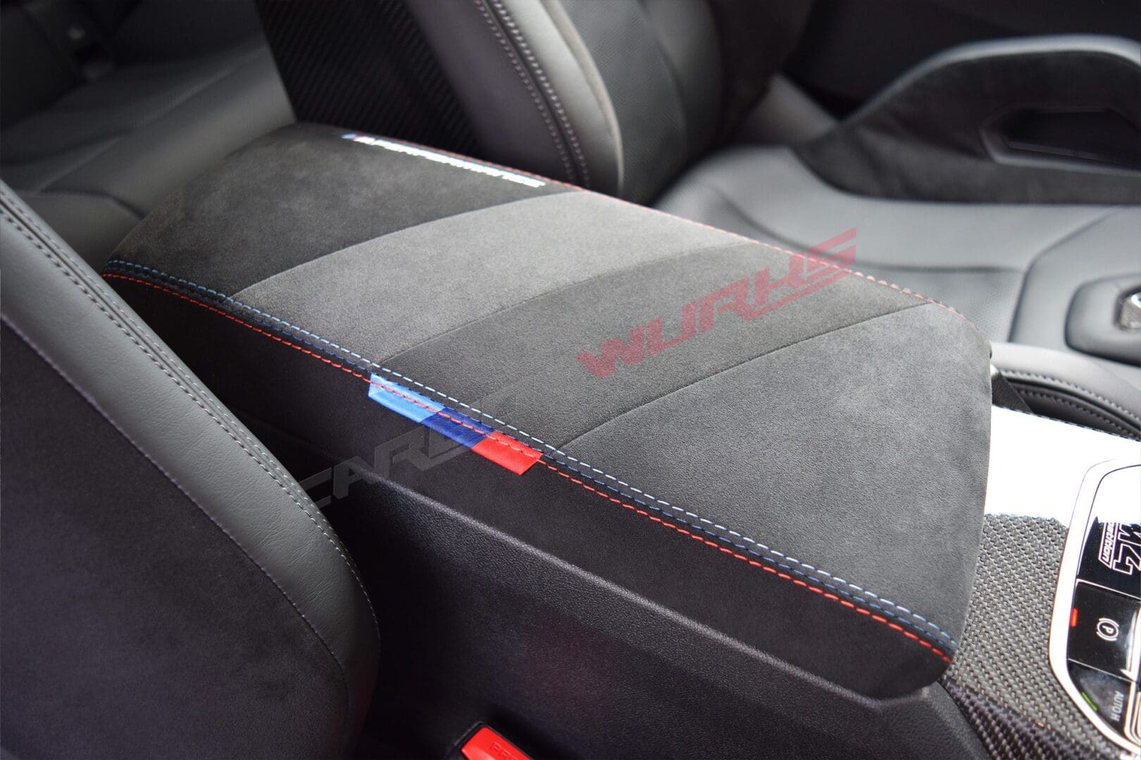BMW_G82_Alcantara_Armrest7
