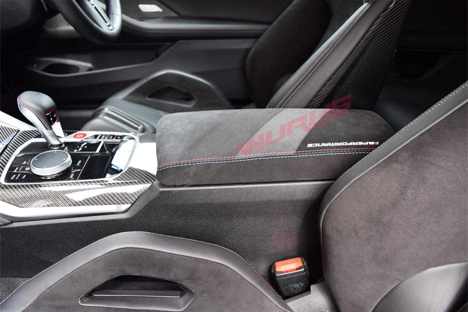 BMW_G82_Alcantara_Armrest8