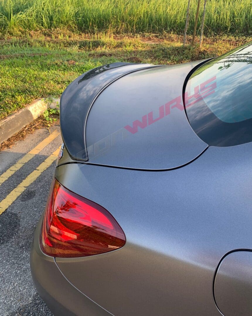 C63 Saloon Carbon Spoiler02