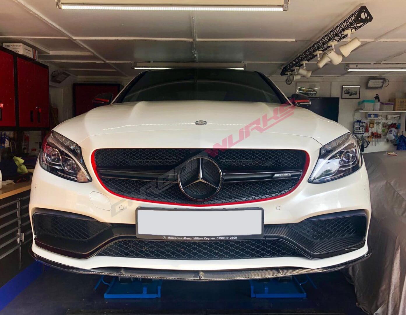 C63 Saloon carbon fibre Rear Spoile22