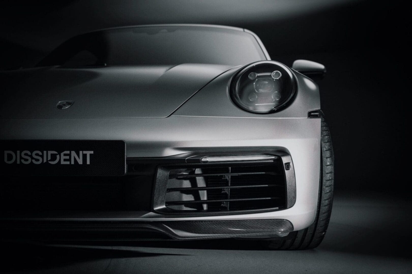 Dissident_Porsche_Carrera_911_922_Launch_Edition_Carbon_Fibre_Kit_NWM2