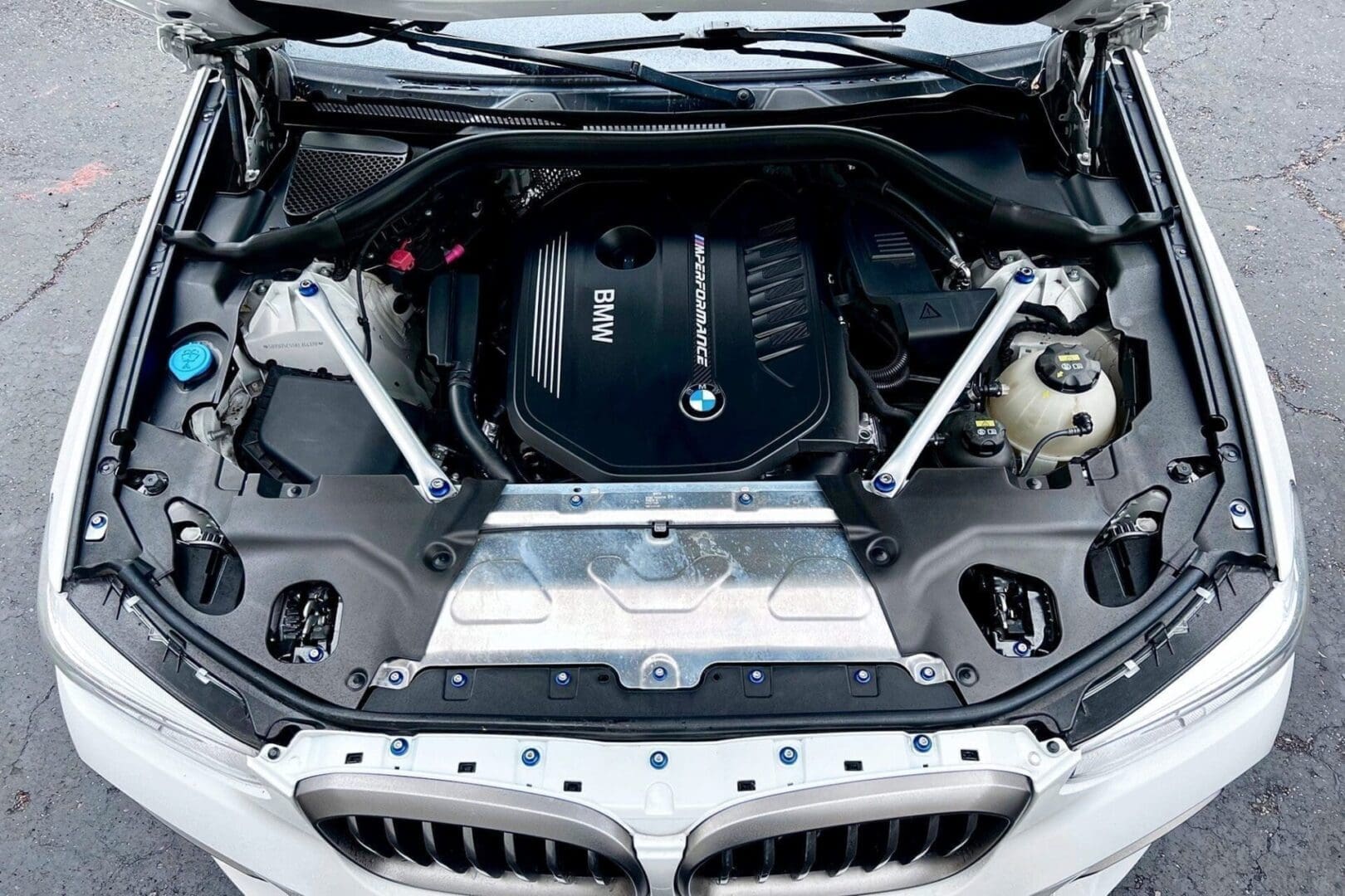 DownstarInc_BMW_M3_G01_X4_G02_Billet_Engine_Bay_Kit_NWM1