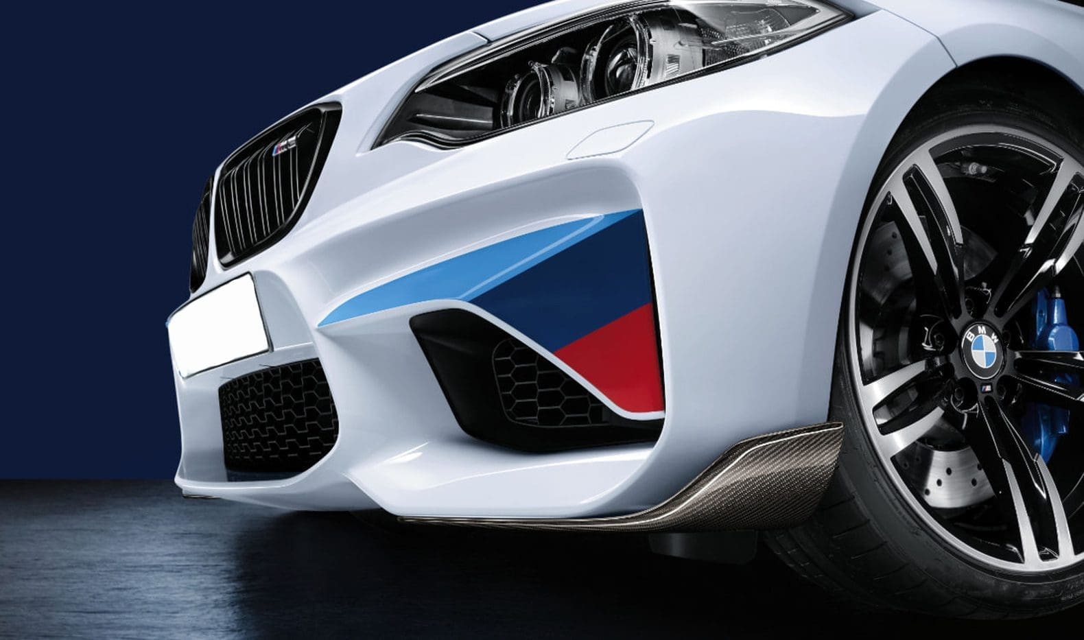 Front Winglets:spoilers