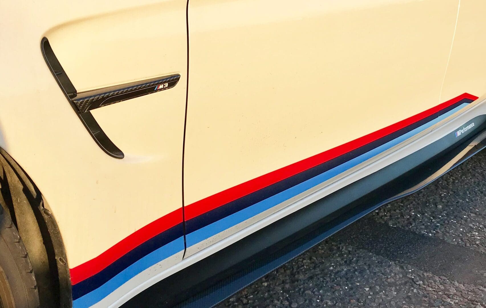 M3/4 Carbon Fibre Side Vents03
