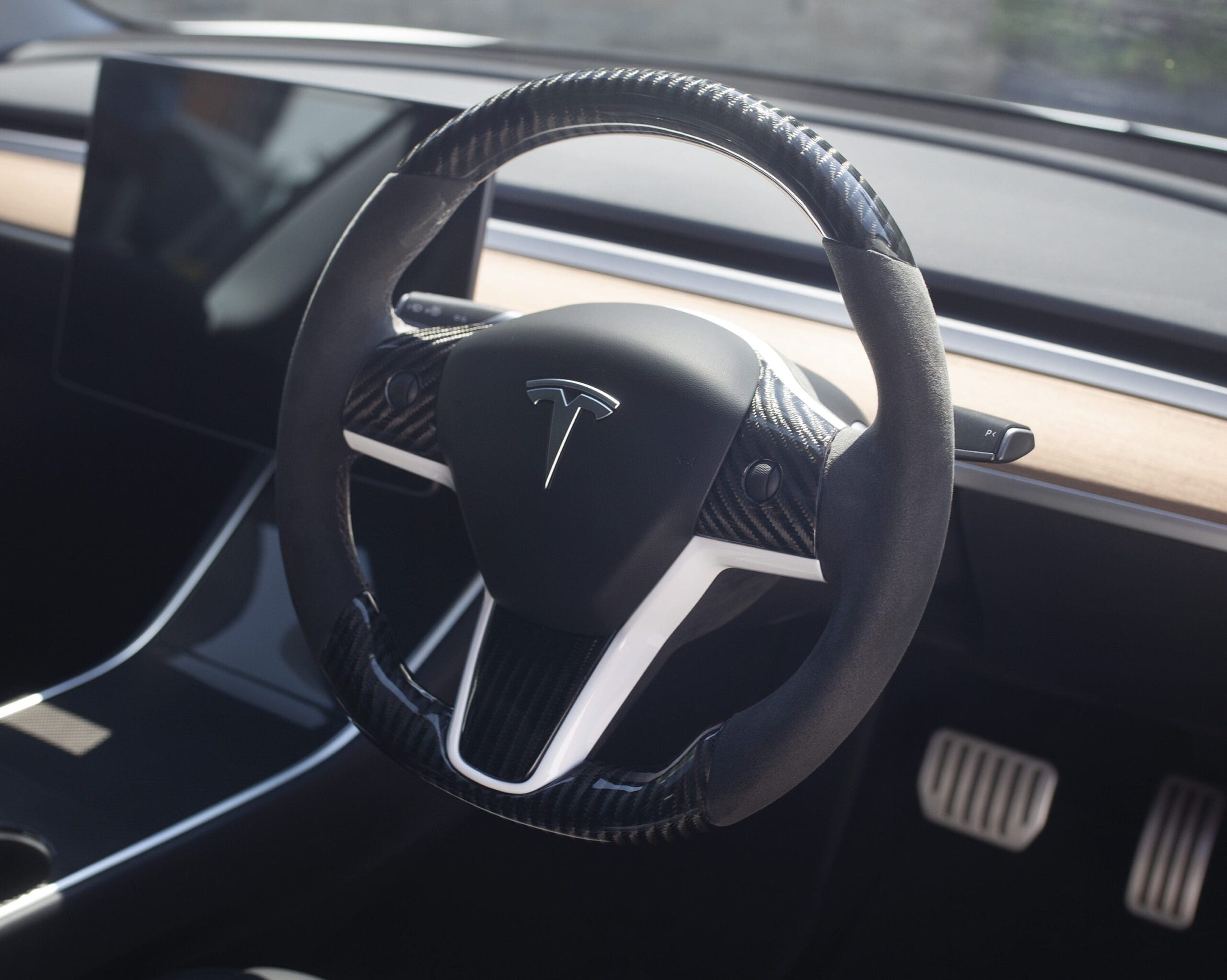 Tesla Steering Wheel 09