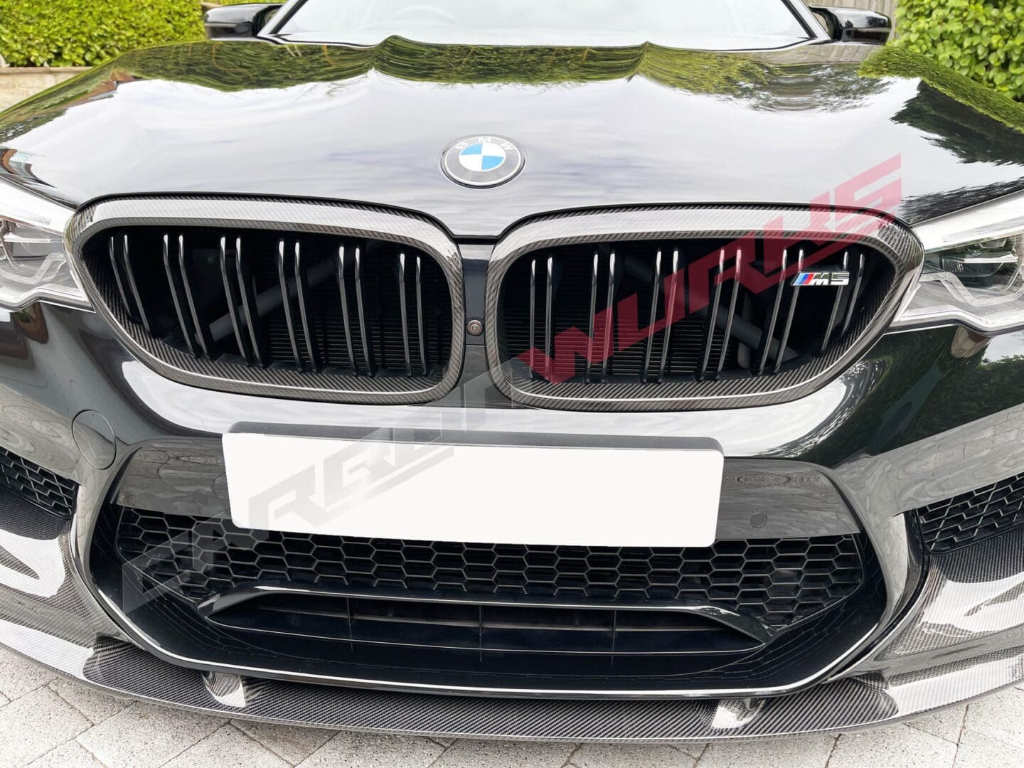 WM BMW M5 F90 Carbon Grilles03