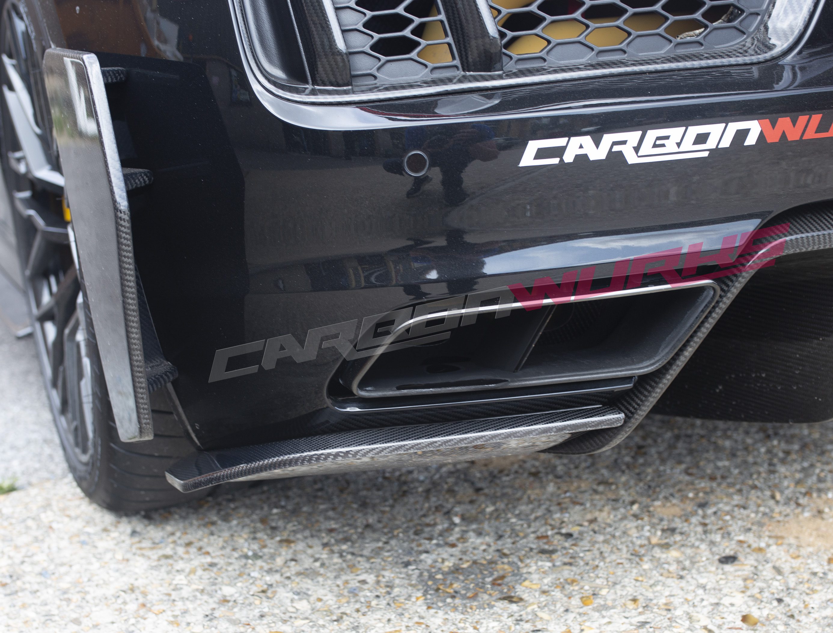 Audi R8 Carbon Fibre Rear Bumper Splitter07