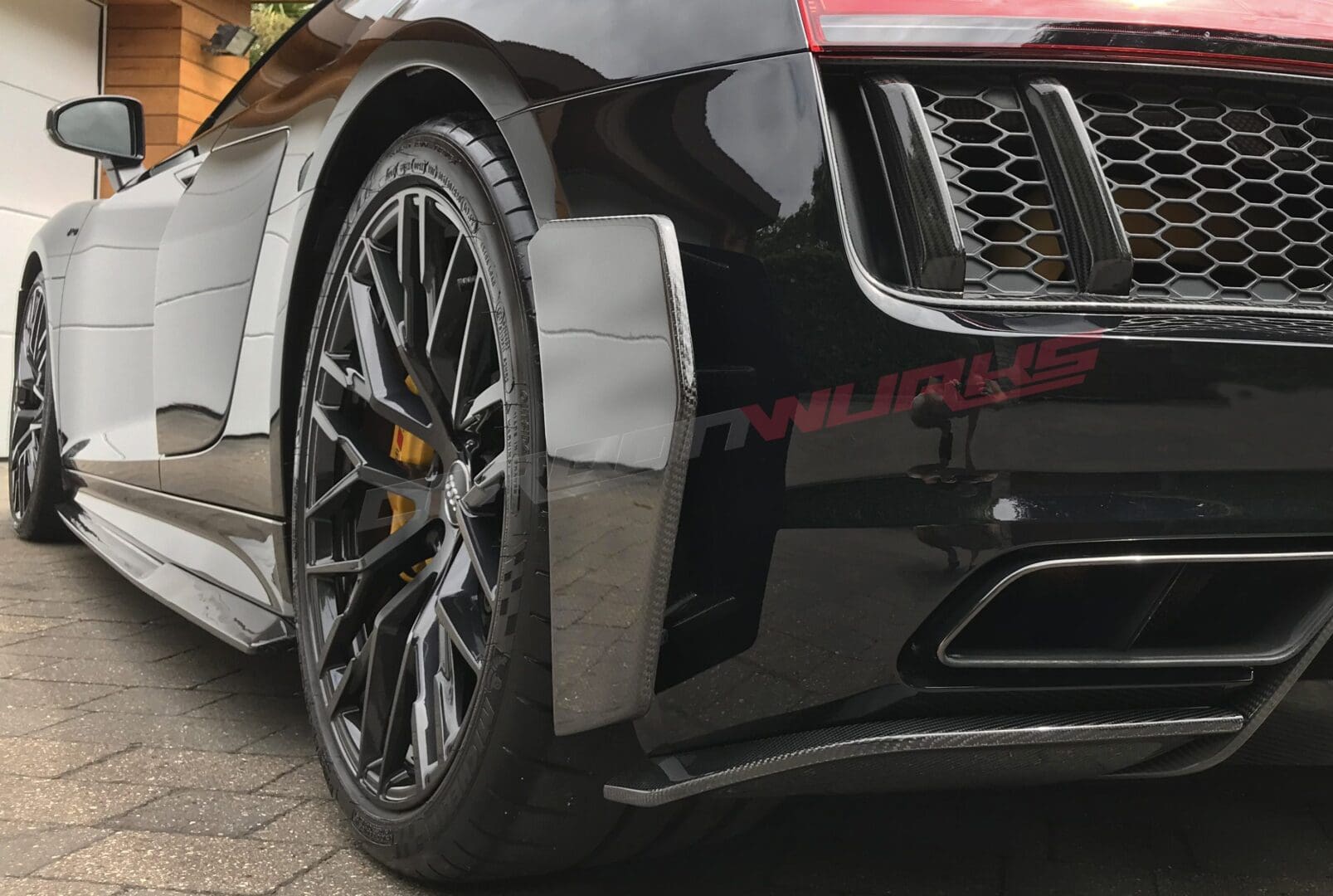 Audi R8 carbon fibre rear side canards16