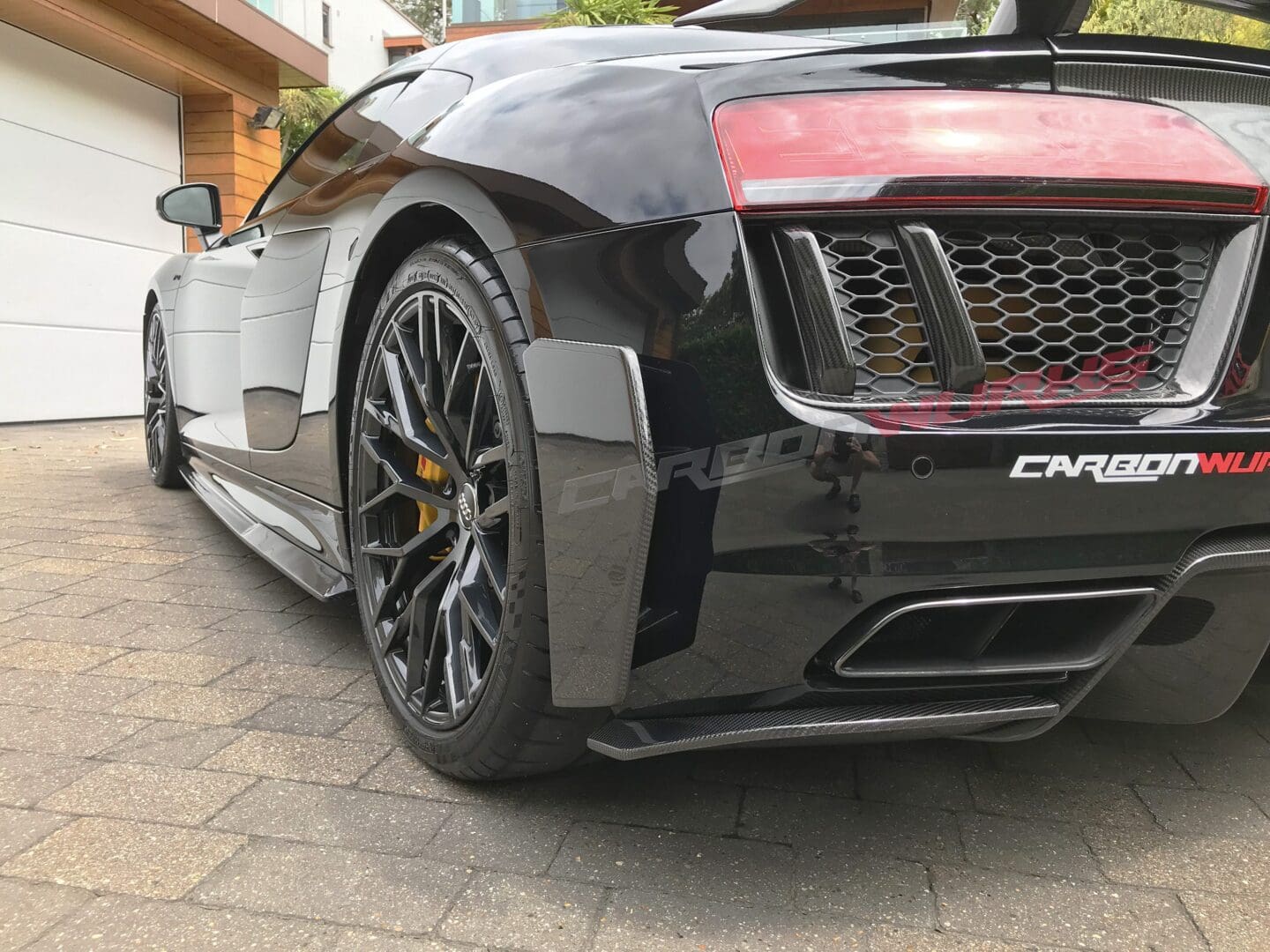 Audi R8 carbon fibre rear side canards19