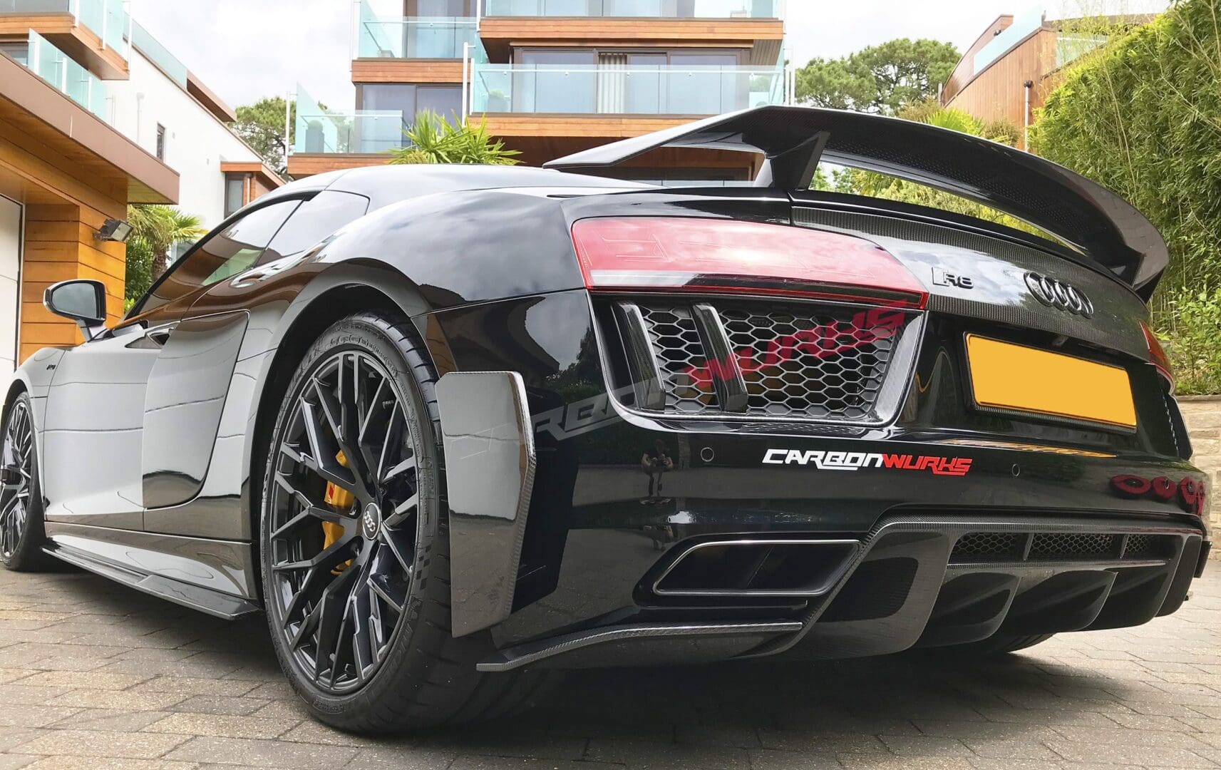Audi R8 carbon fibre rear side canards23