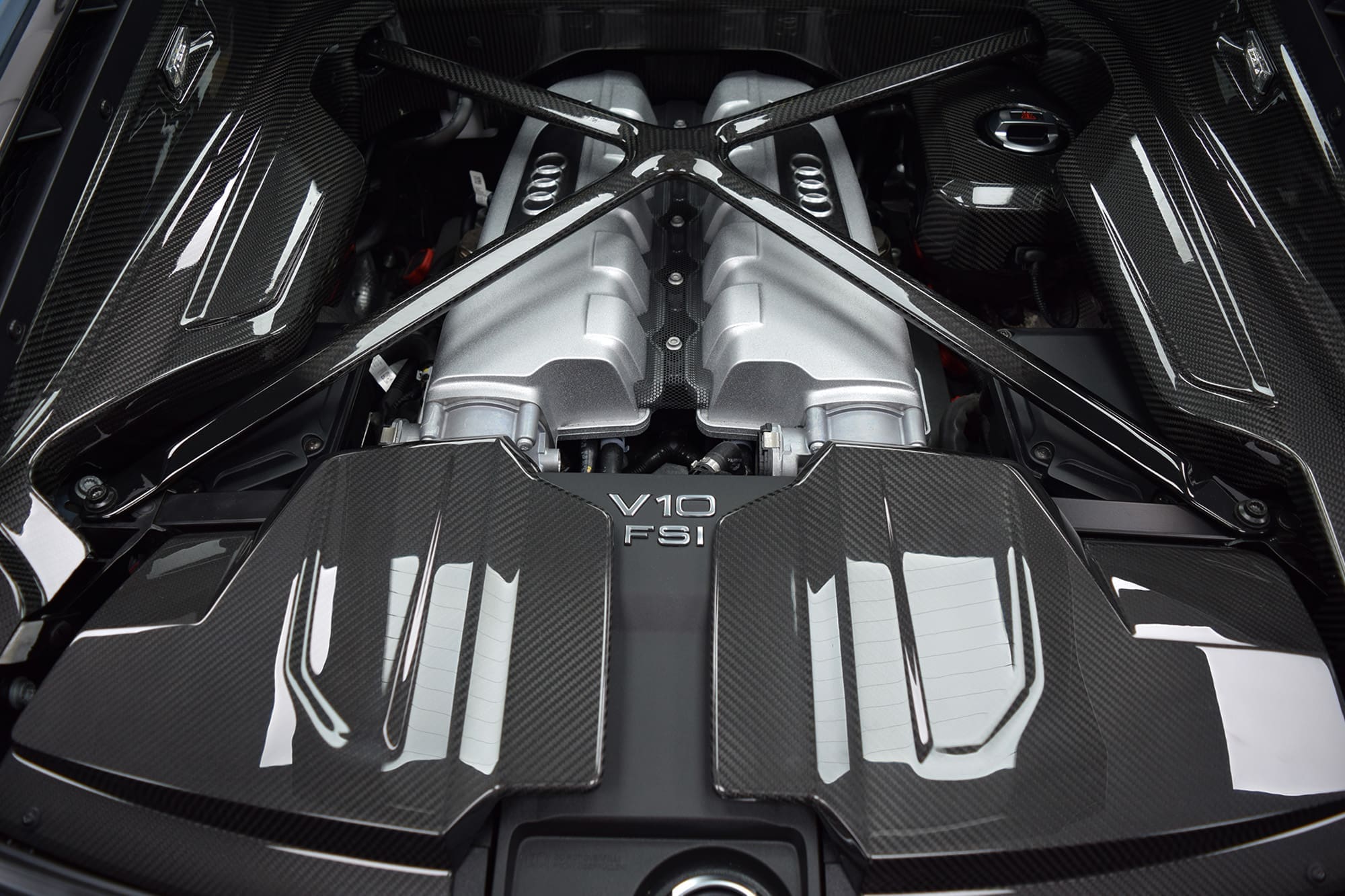 Audi R8 4S Facelift Carbon Engine Bay Kit (6 Piece)