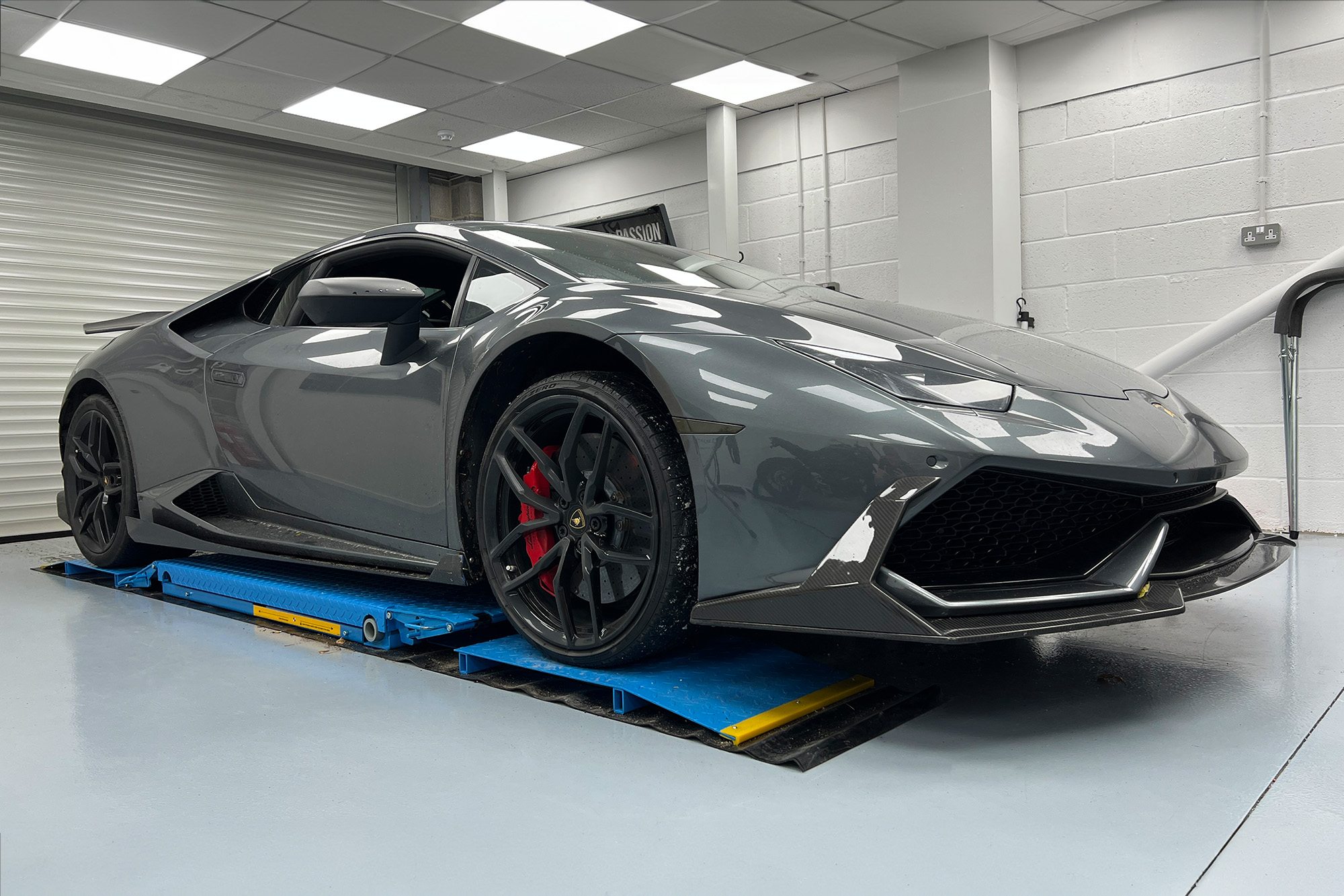Lamborghini Huracan Carbon Fibre Repair