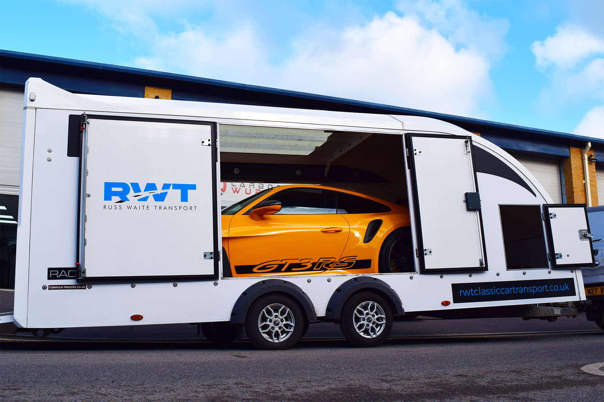 Carbonwurks Concierge Vehicle Transportation In Association With Revs Transportation Poole Bournemouth Dorset
