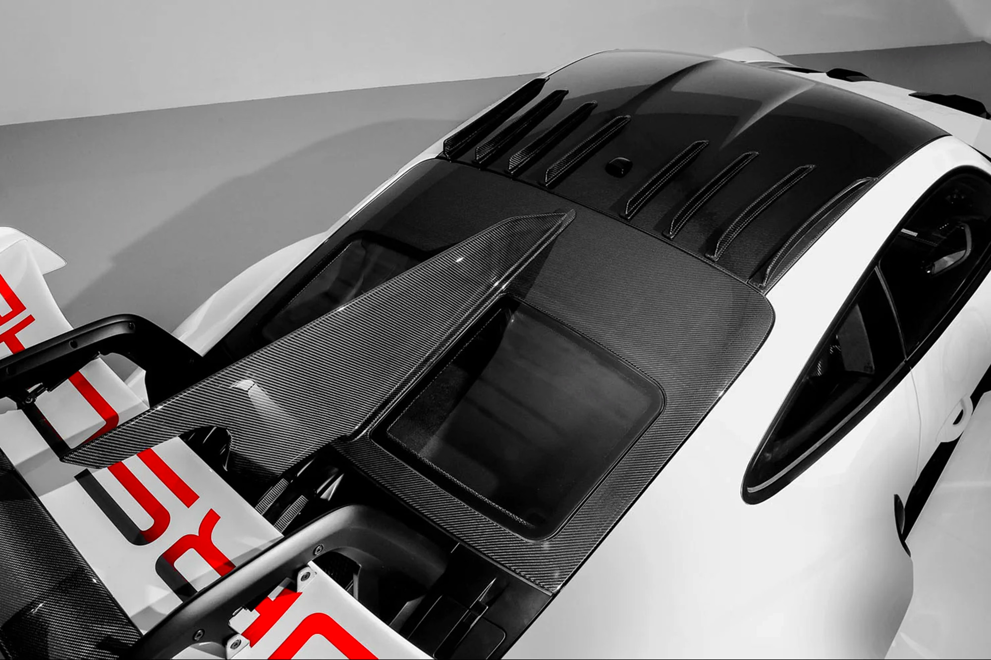 Porsche GT3 GT3RS 992 Silver Rocket Evo-X Carbon Fibre Shark Fin Carbonwurks Poole Bournemouth Dorset